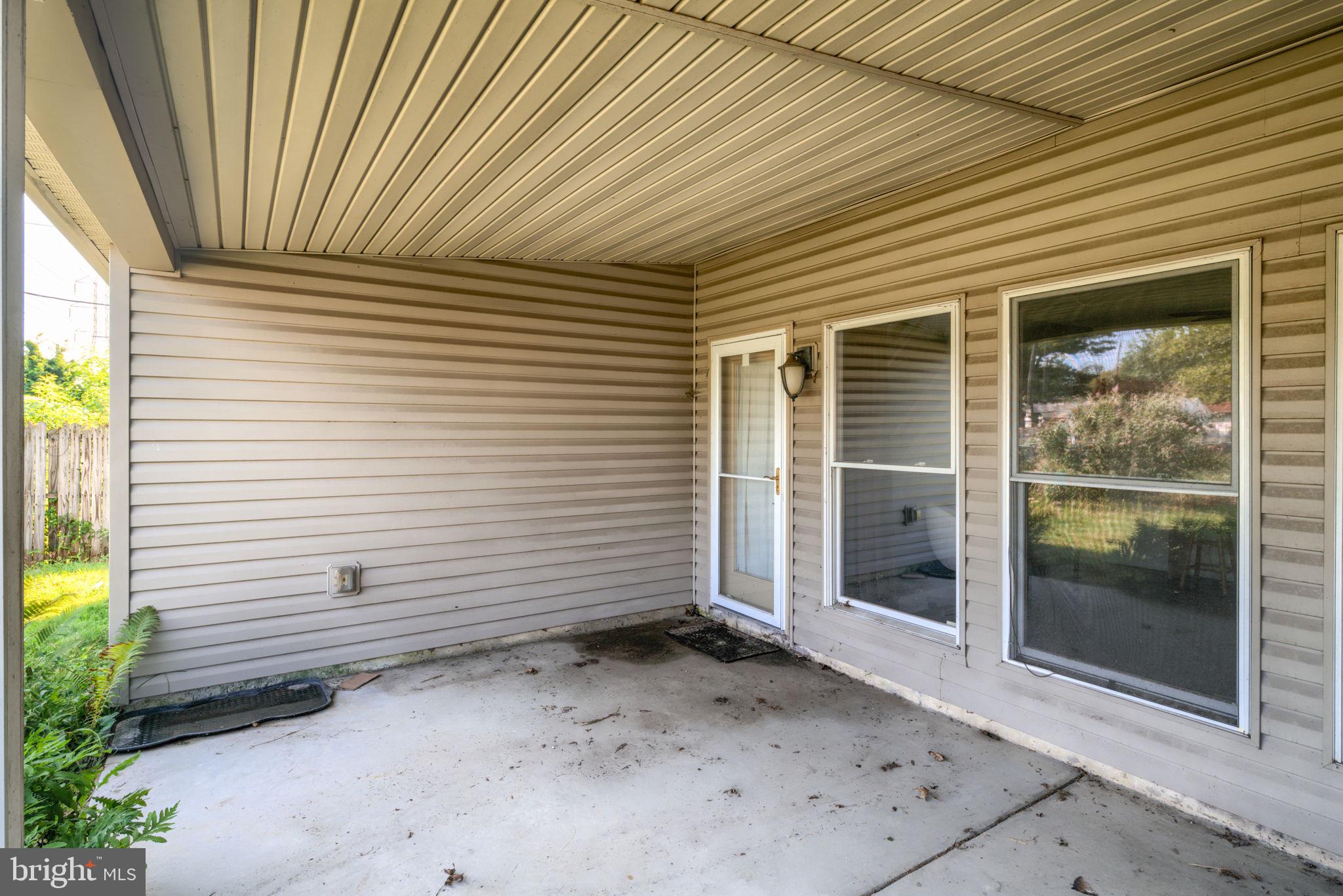 55 Grasspond Road Levittown, PA 19057 - Photo 4 of 33