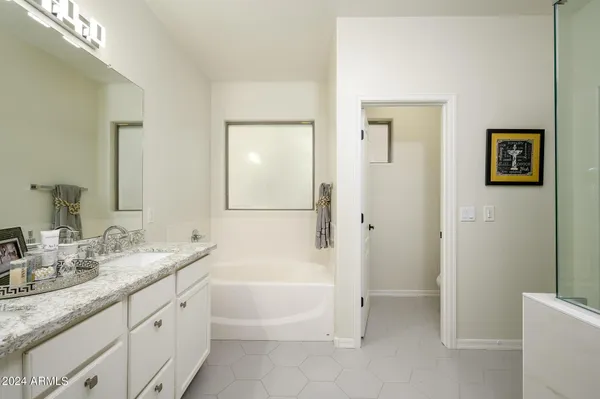 $2,600 | 17618 West Crocus Drive, Surprise, AZ 85388