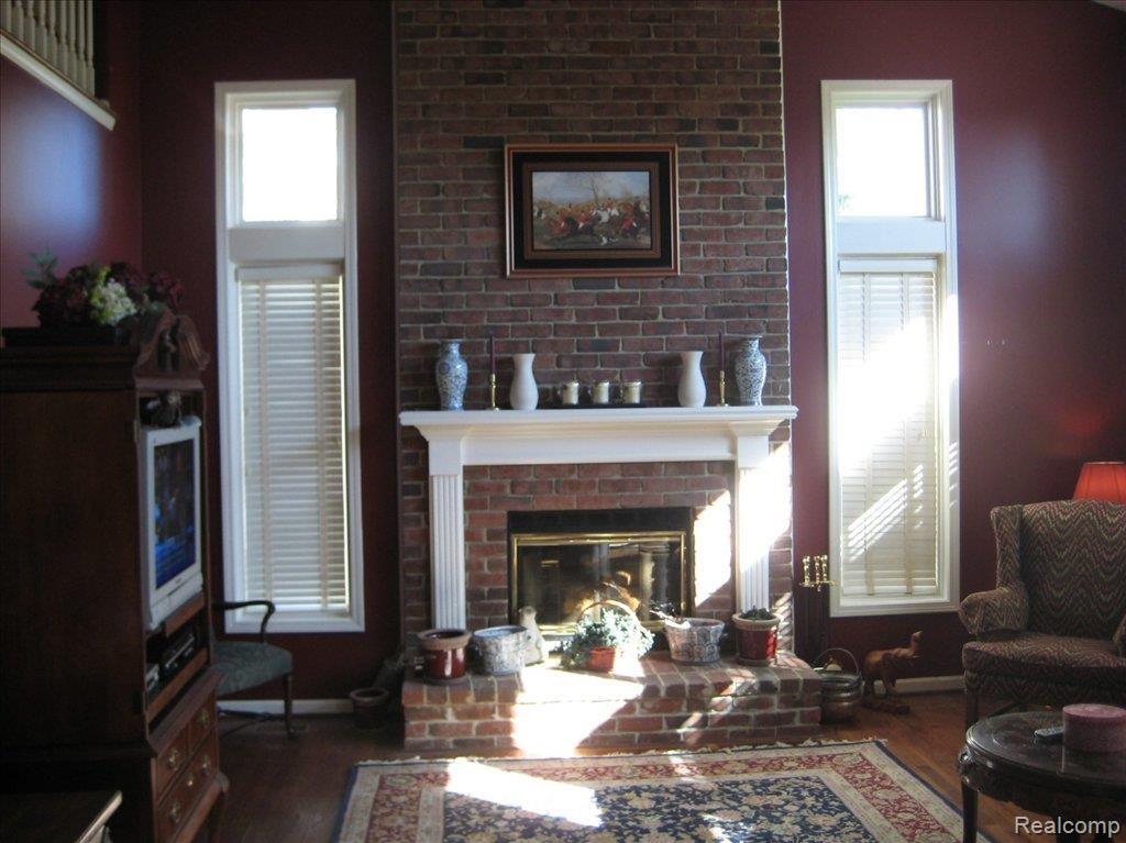 1748 Chase Rochester, MI 48307 - Photo 4 of 14 Family Room