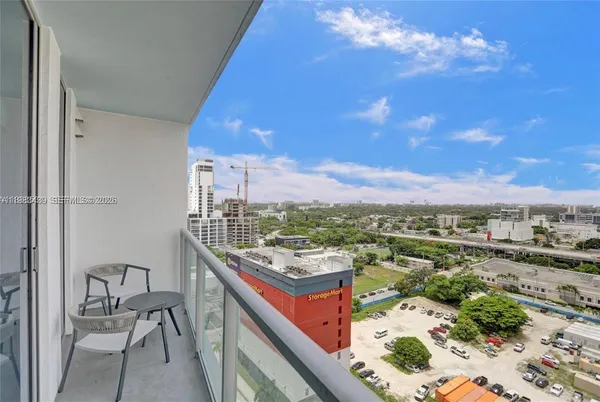 $2,550 | 185 Southwest 7th Street, Unit 1600, Miami, FL 33130