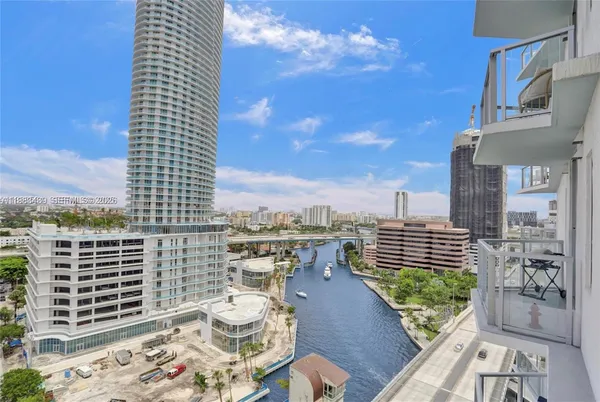 $2,550 | 185 Southwest 7th Street, Unit 1600, Miami, FL 33130