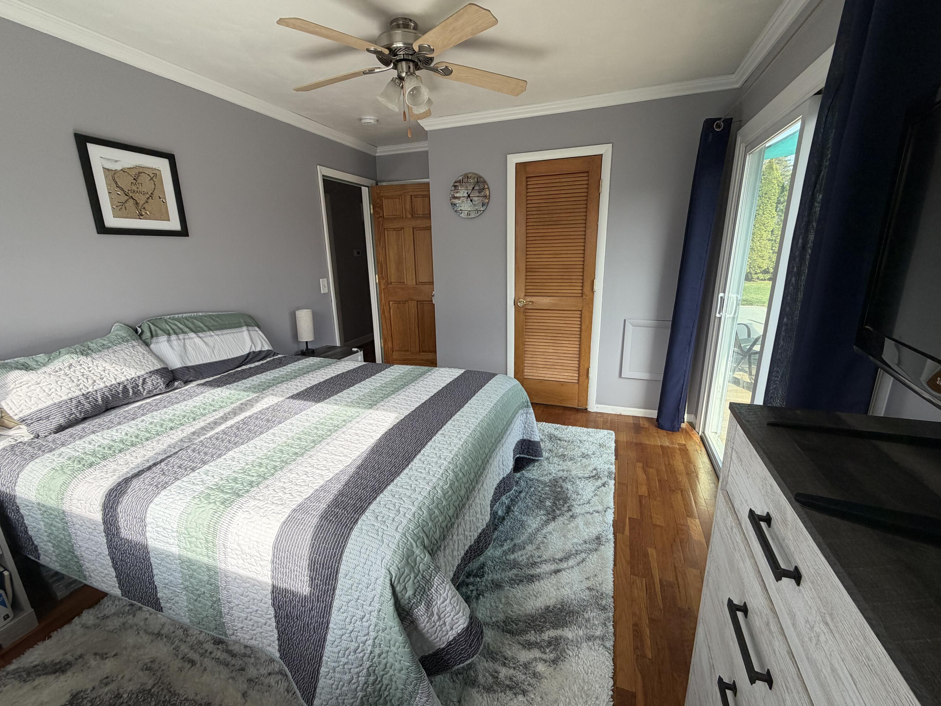 3733 Ridgefield Road Lansing, MI 48906 - Photo 14 of 31 MASTER BEDROOM