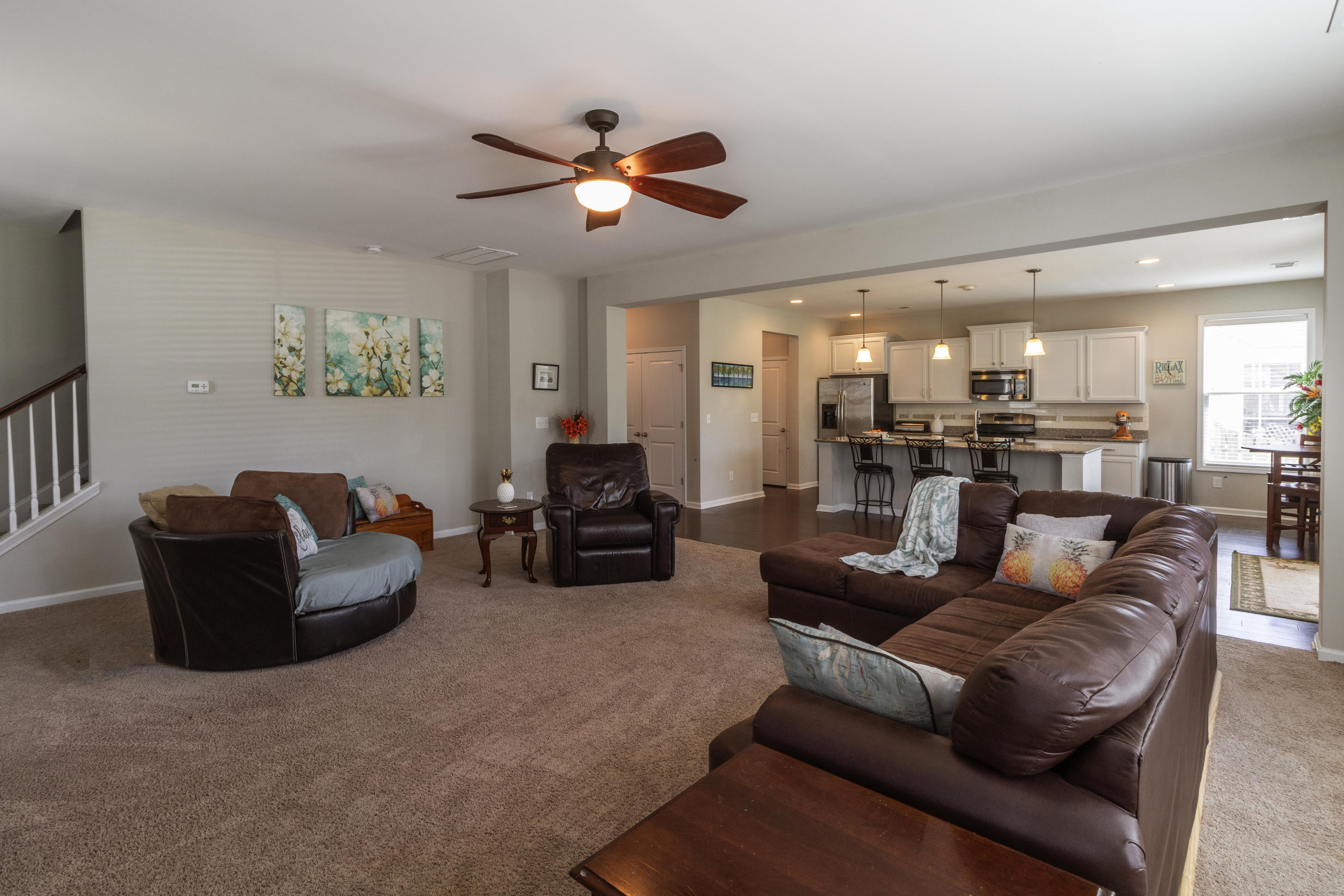 1219 Raven Road Hanahan, SC 29410 - Photo 14 of 36 15 Living Room a