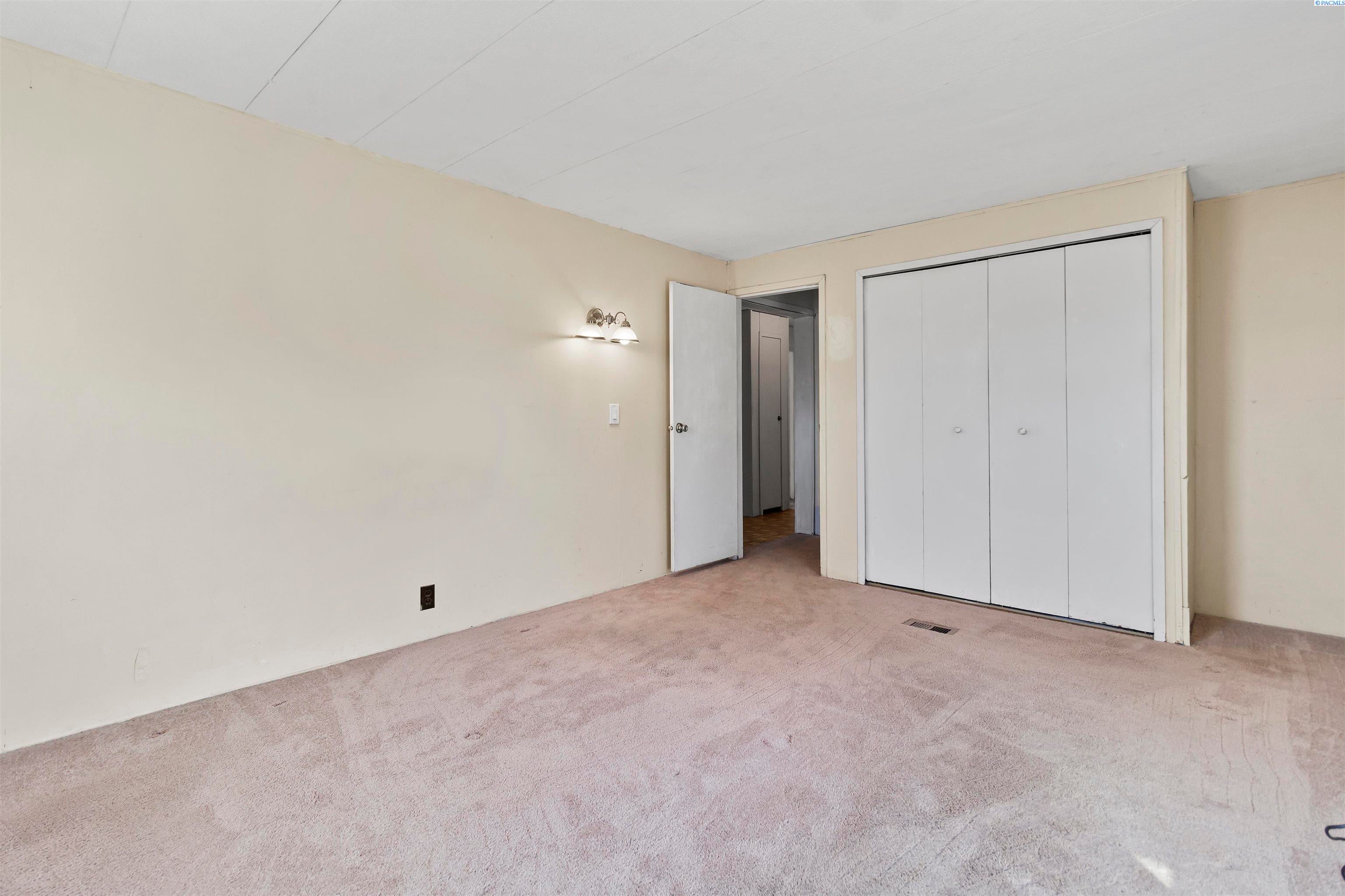 24804 South Dague Road Kennewick, WA 99337 - Photo 18 of 36 Gallery Image 18