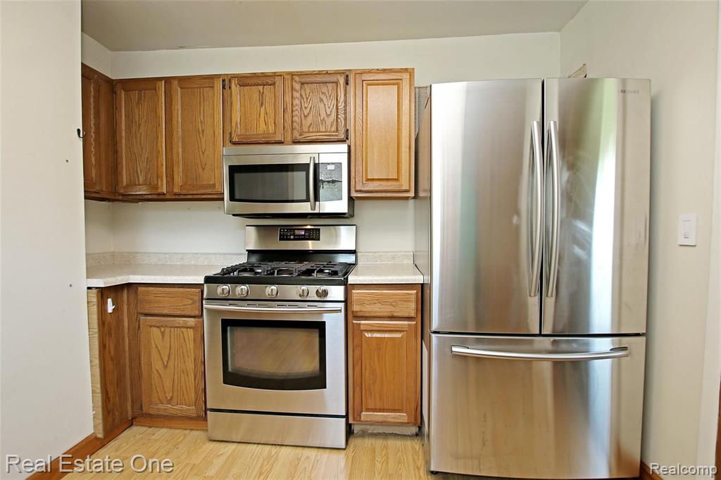 4321 Howe Road Grand Blanc, MI 48439 - Photo 16 of 40