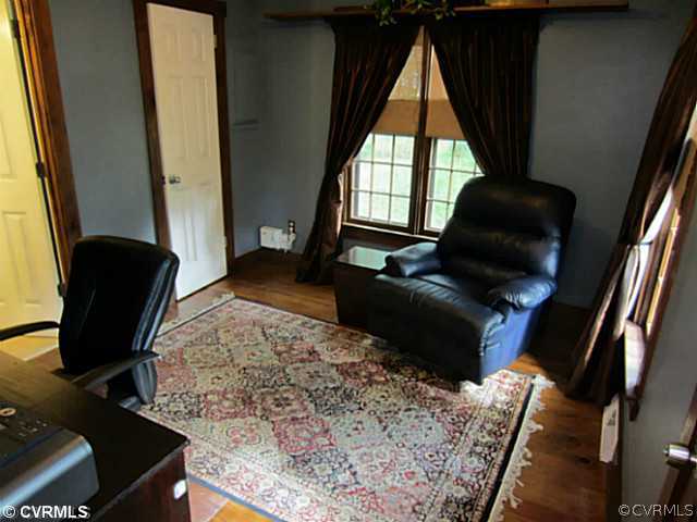 7950 Millvale Road Chesterfield, VA 23832 - Photo 8 of 18 a living room with furniture and a window