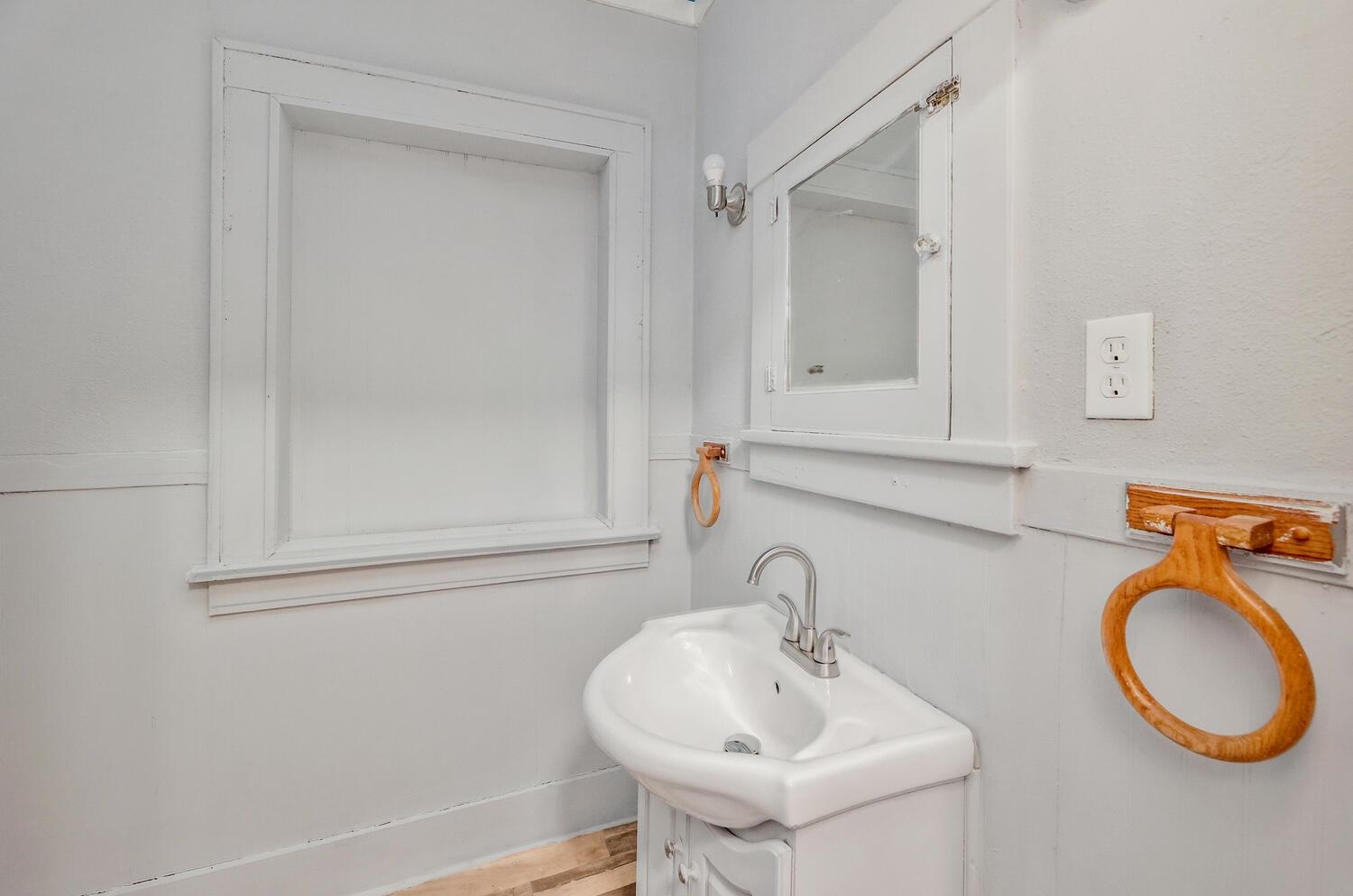 1034 Douglas Road El Dorado, KS 67042 - Photo 9 of 22