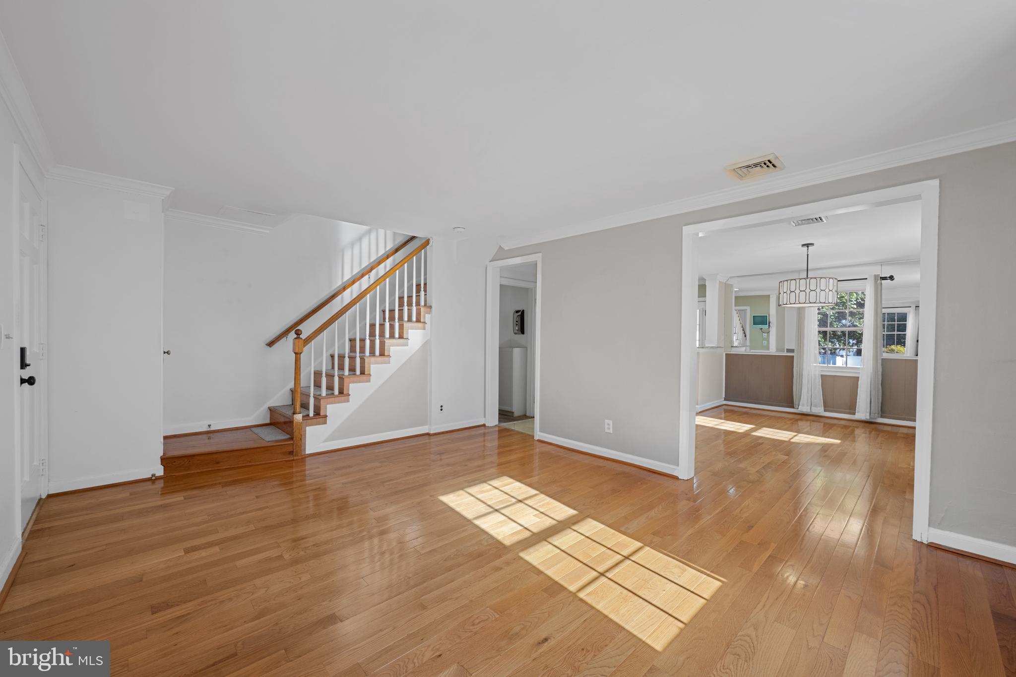 2713 Cheswolde Road Baltimore, MD 21209 - Photo 9 of 41 Rooms flow effortlessly