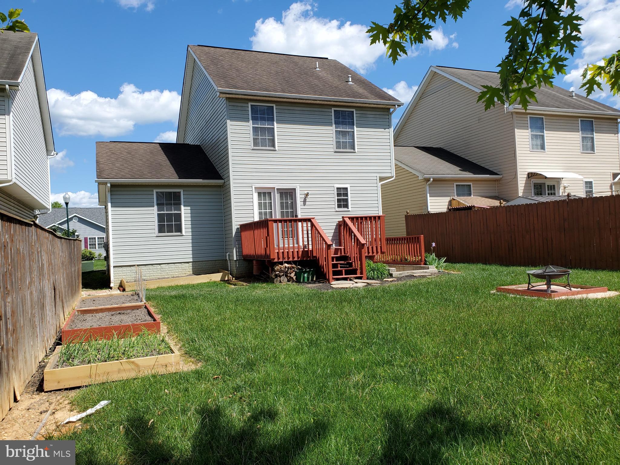 111 Peter Rabbit Drive Ranson, WV 25438 - Photo 4 of 8