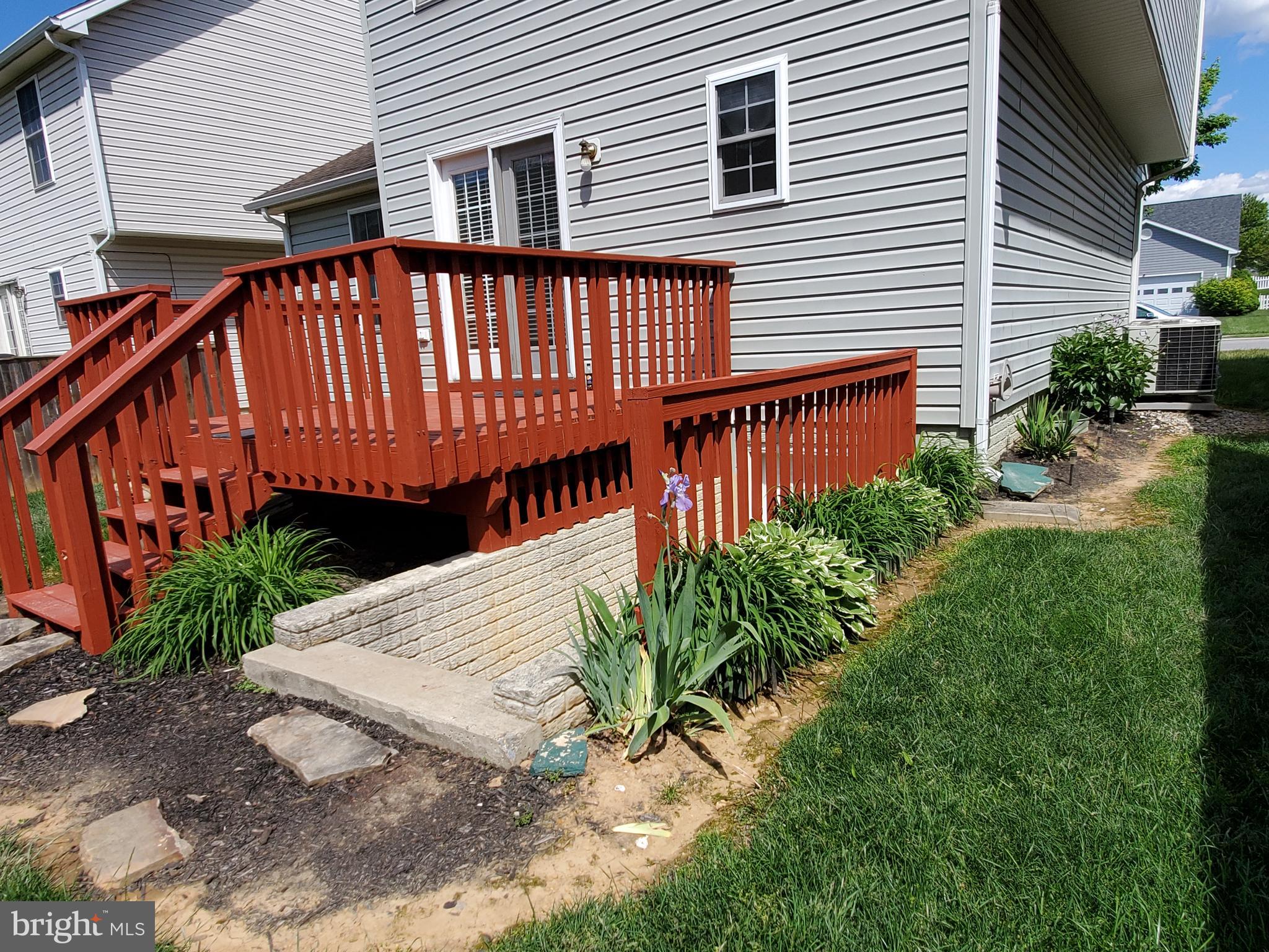 111 Peter Rabbit Drive Ranson, WV 25438 - Photo 7 of 8