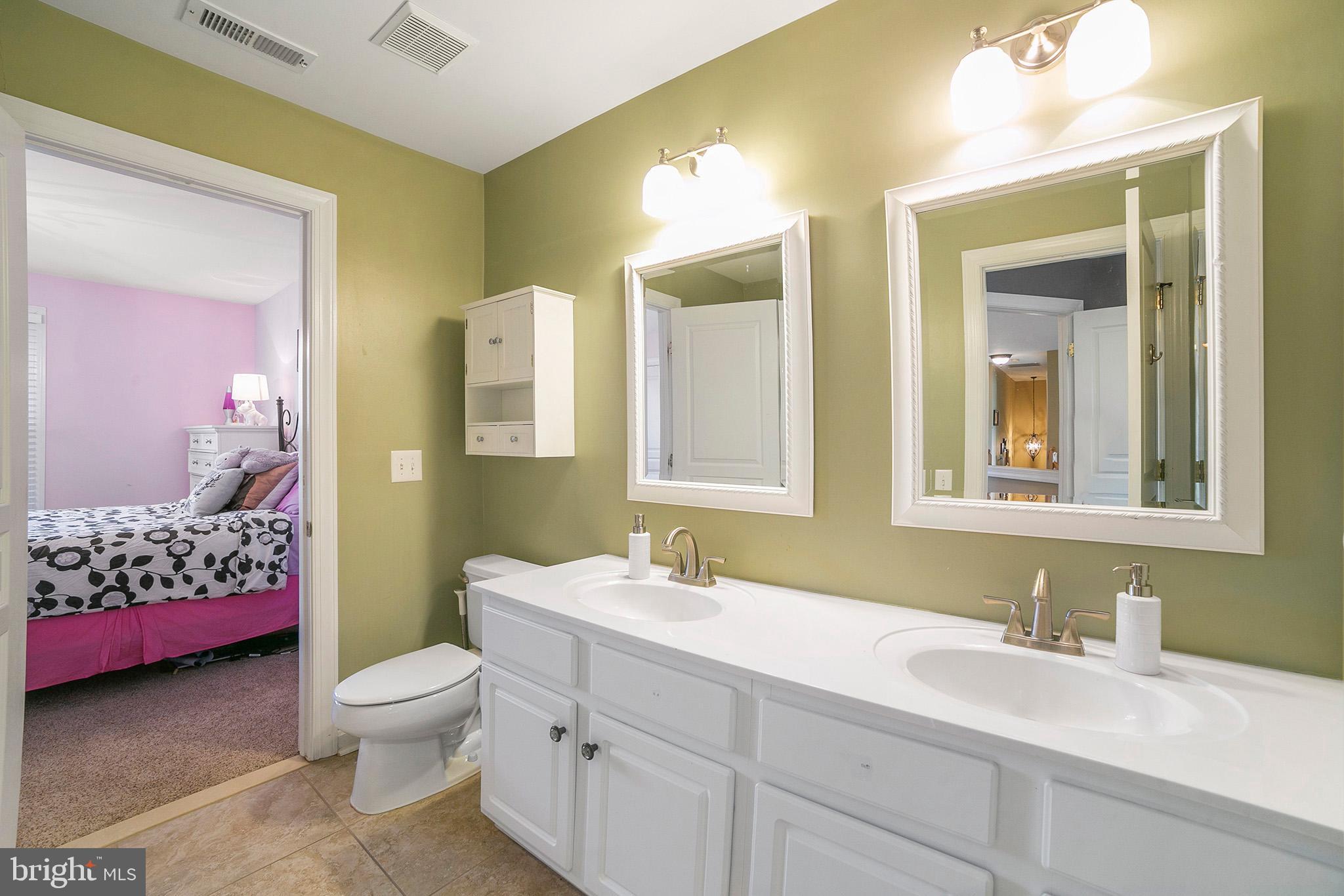 19 Eagleton Farm Road Newtown, PA 18940 - Photo 22 of 32 Upper Full Bathroom