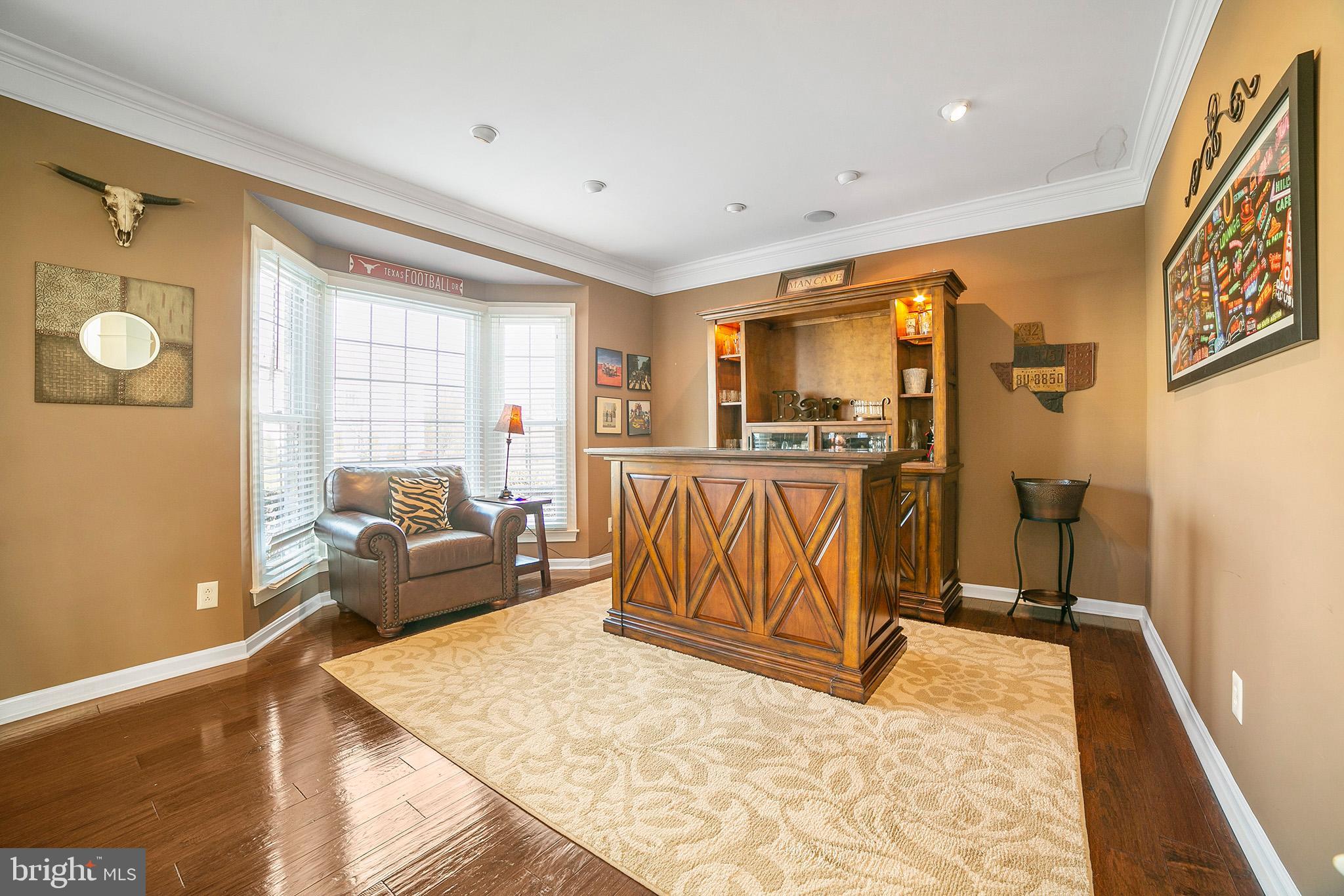 19 Eagleton Farm Road Newtown, PA 18940 - Photo 5 of 32 Living Room with bay window
