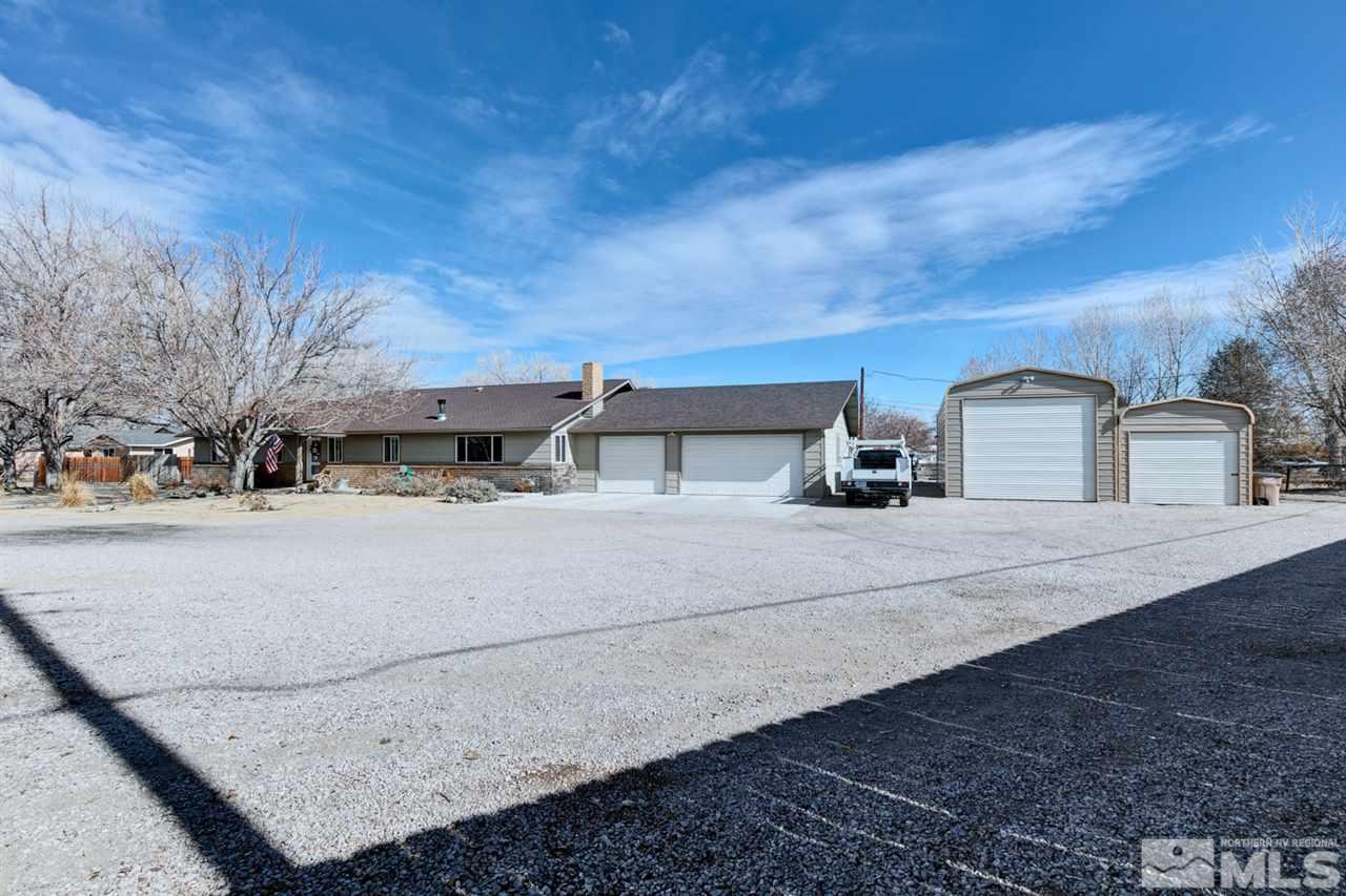 995 McLean Road Fallon, NV 89406 - Photo 2 of 25 a view of multiple house