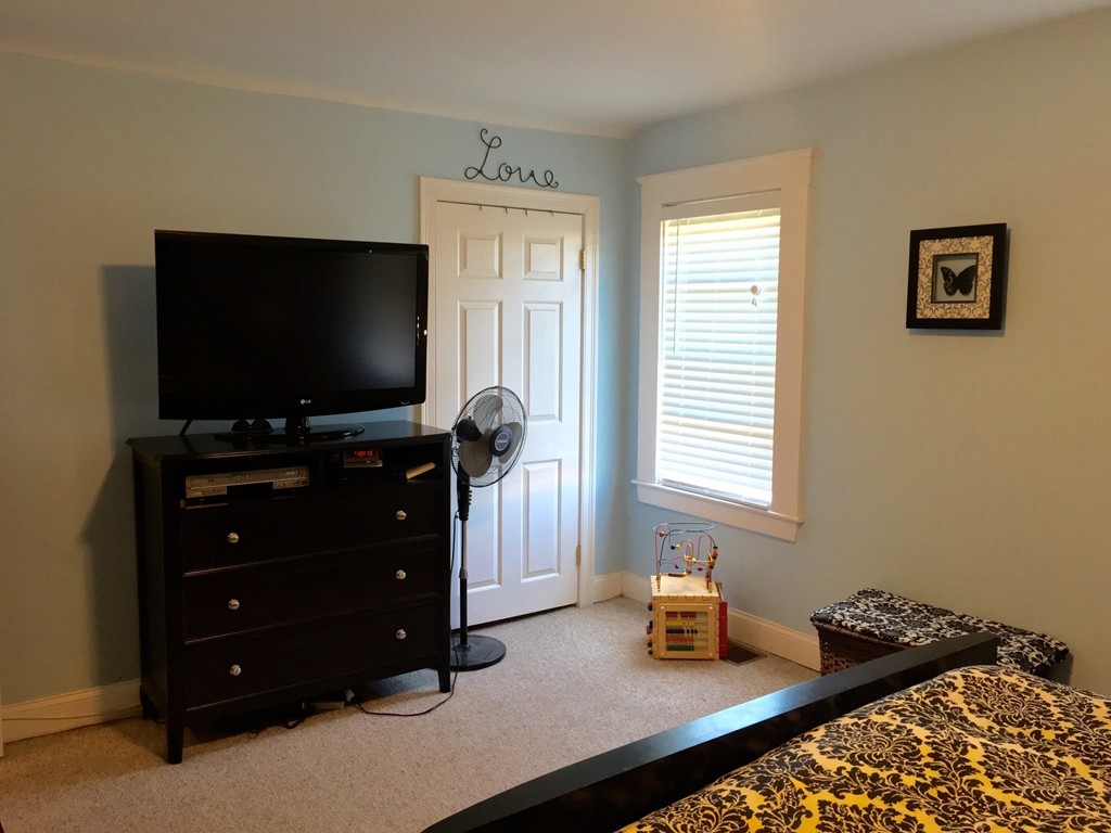 33 Nelson Street Winchester, MA 01890 - Photo 10 of 19