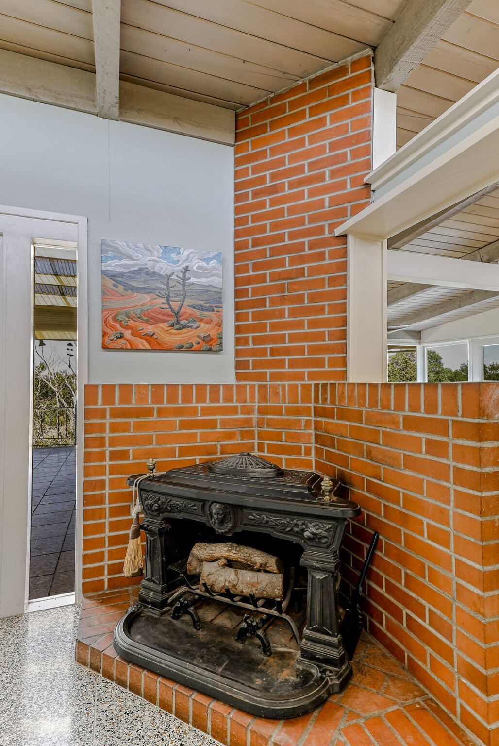 860 Rio Street Red Bluff, CA 96080 - Photo 18 of 50 a room with a stove and a shower