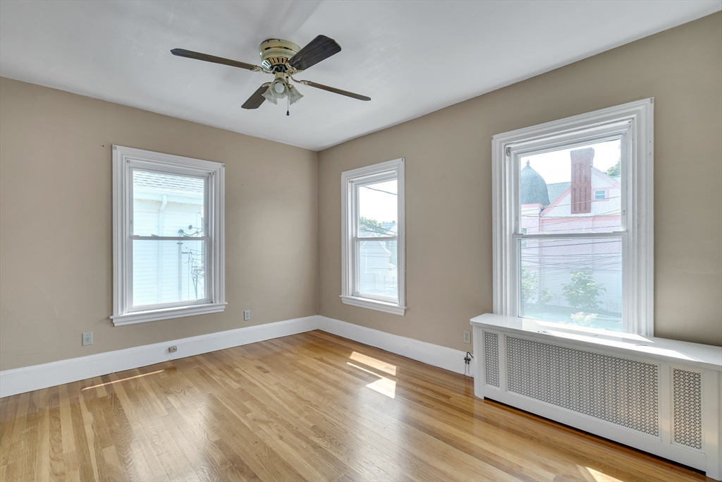 121 Myrtle Street Melrose, MA 02176 - Photo 18 of 26