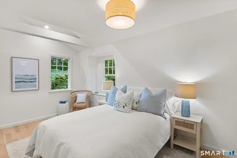 $1,475,000 | 7 Raymond Heights, Darien, CT 06820