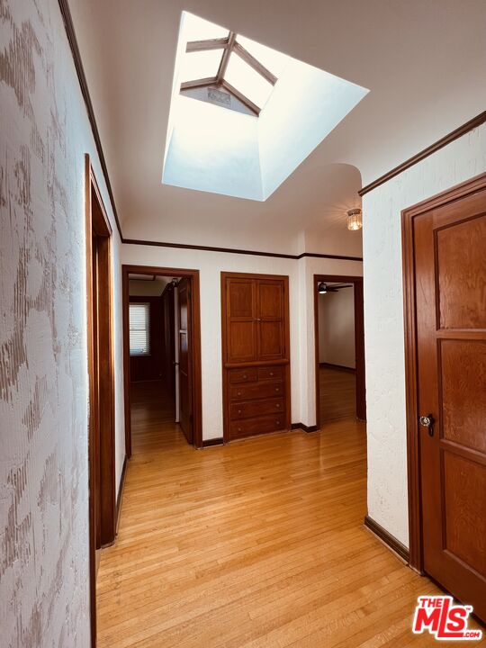 6187 Barrows Drive Los Angeles, CA 90048 - Photo 21 of 35 a view of an empty room