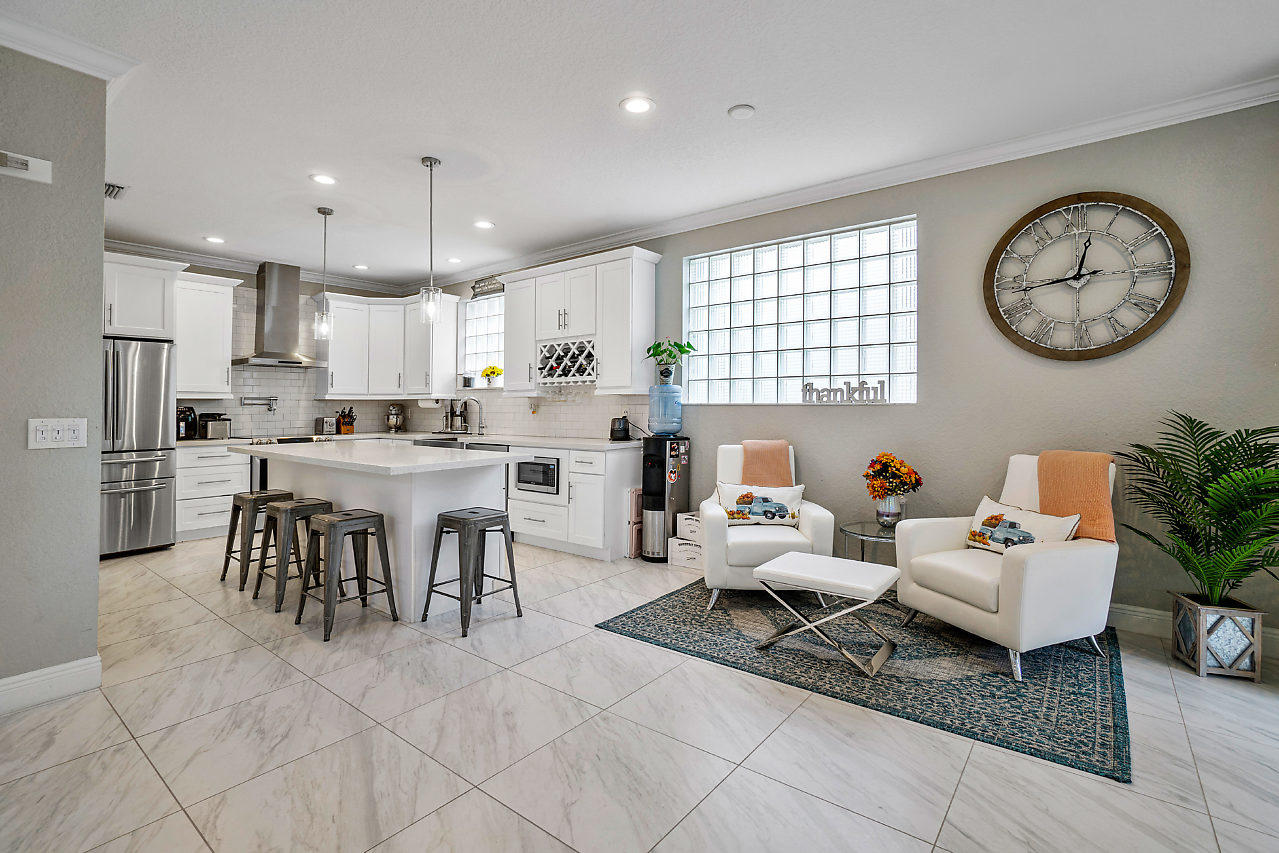 11173 Harbour Springs Circle Boca Raton, FL 33428 - Photo 8 of 68 8