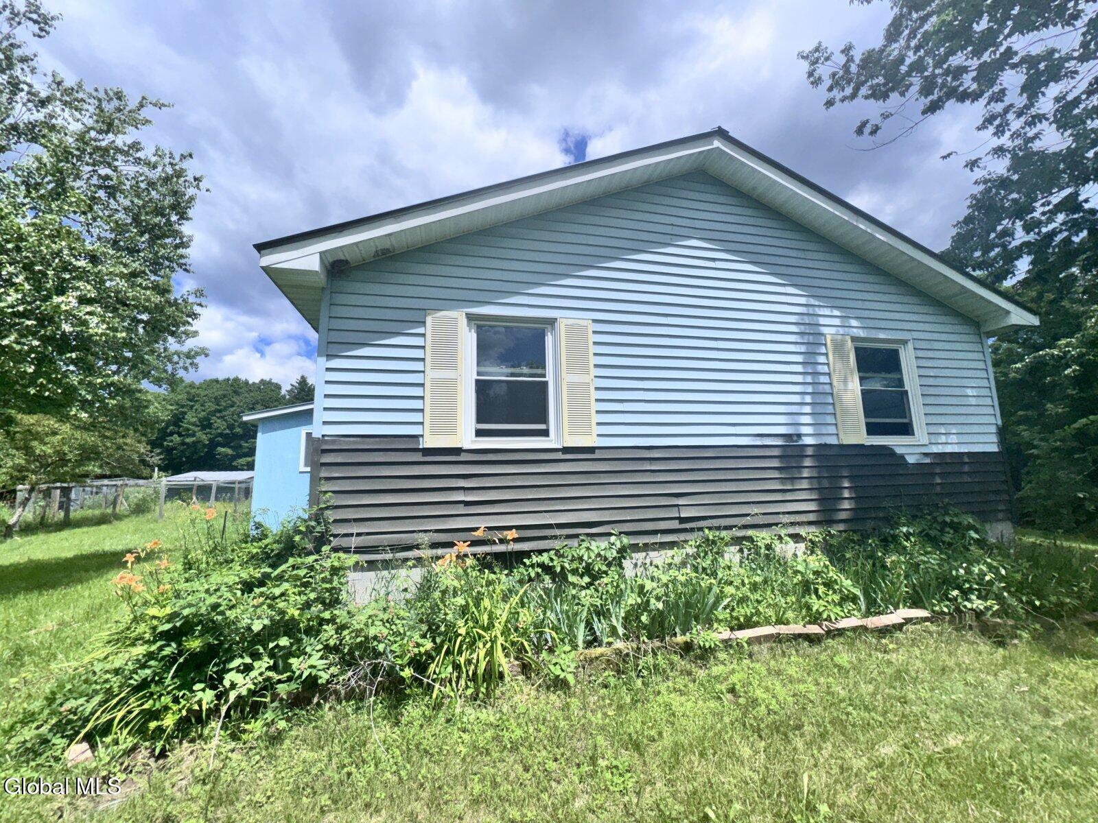 184 Burt Road Moreau, NY 12828 - Photo 9 of 45 8