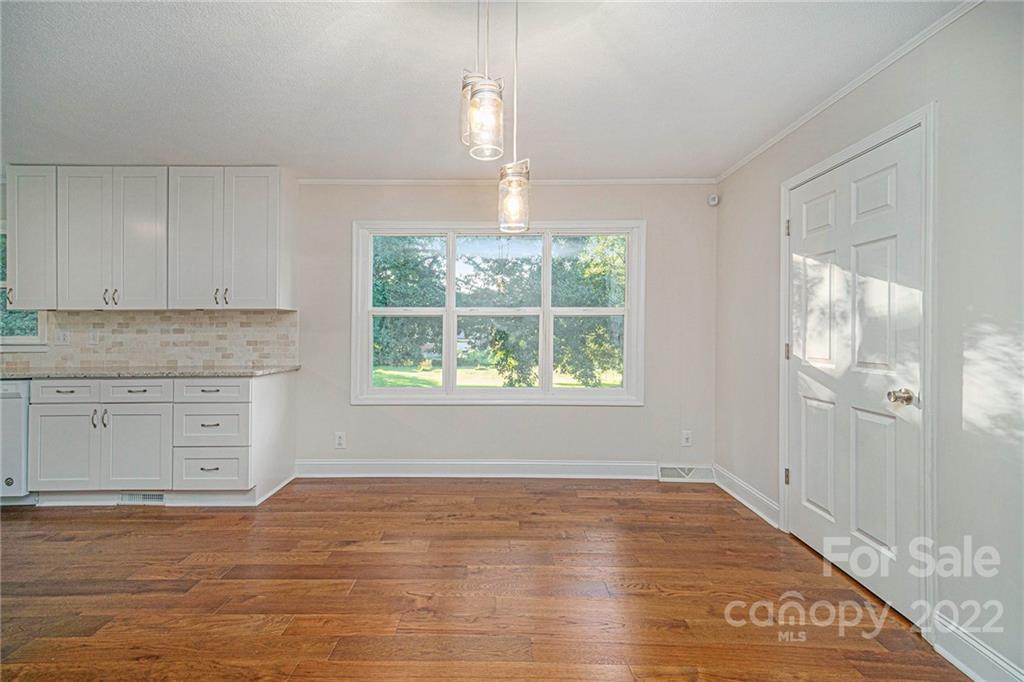 411 Ashebrook Park Road Dallas, NC 28034 - Photo 5 of 17 Gallery Image 5
