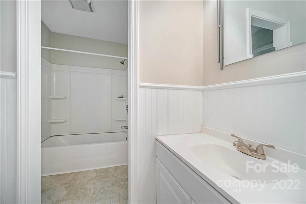 411 Ashebrook Park Road Dallas, NC 28034 - Photo 10 of 17 Gallery Image 10