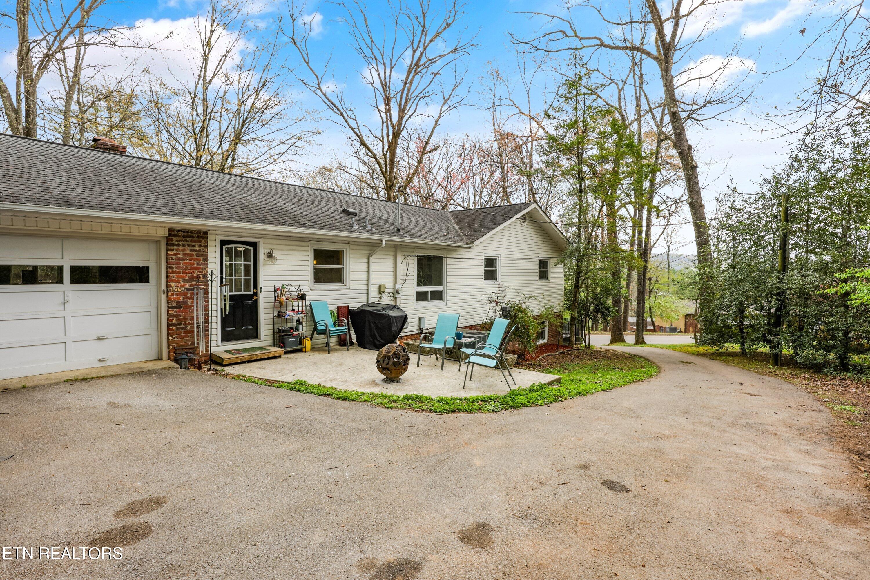 100 Moss Road Oak Ridge, TN 37830 - Photo 31 of 42 Rear of house