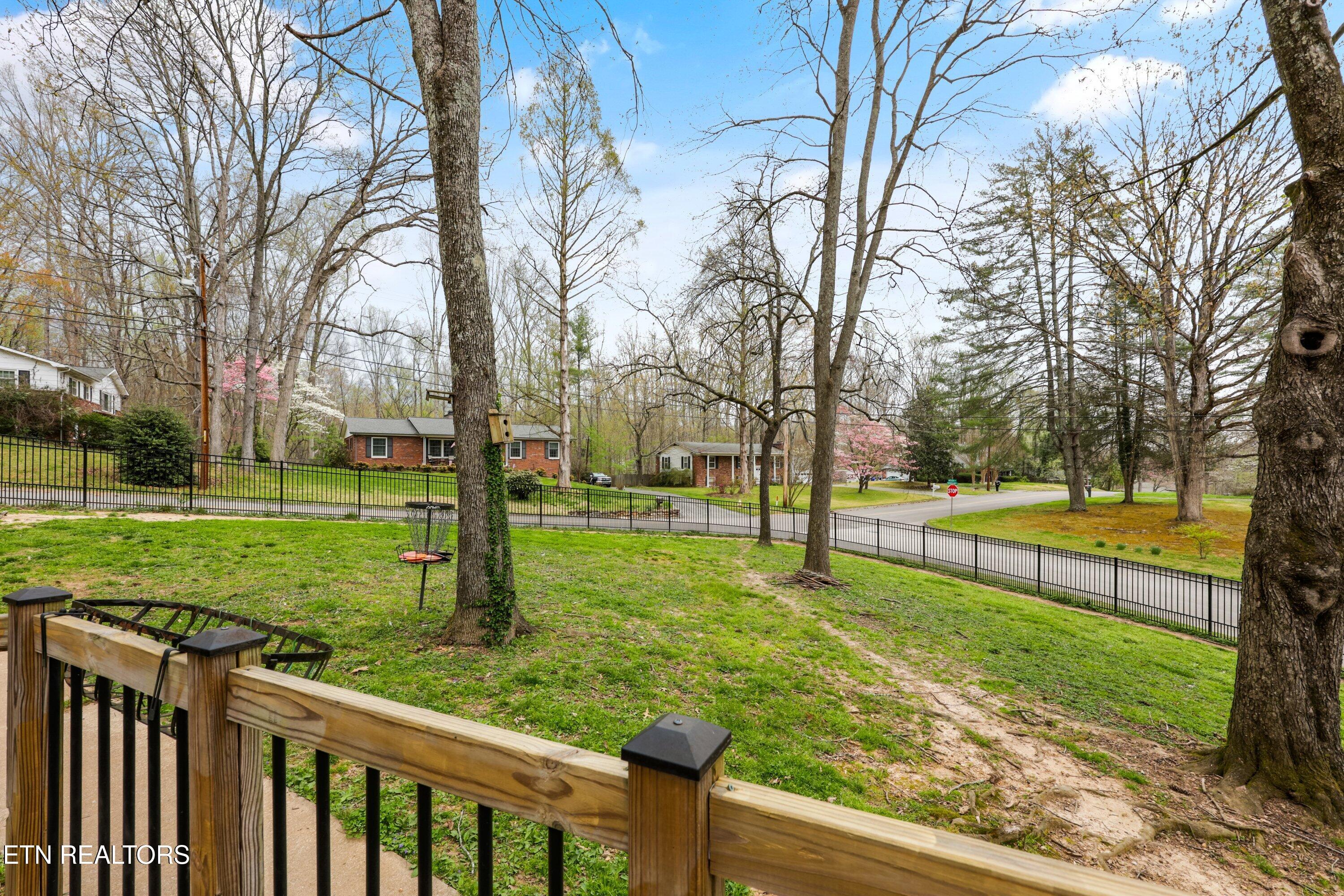 100 Moss Road Oak Ridge, TN 37830 - Photo 35 of 42 Fenced yard