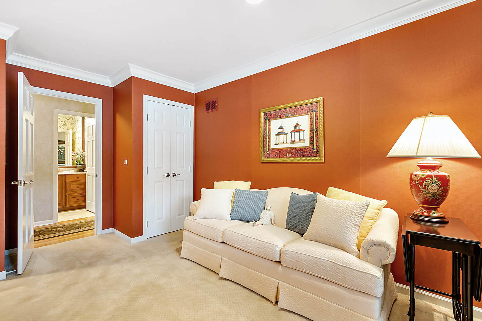 2552 Indian Ridge Court Glenview, IL 60026 - Photo 18 of 45 a living room with furniture and a lamp