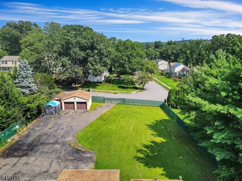 419 Ratzer Road Wayne, NJ 07470 - Photo 6 of 24 Gallery Image 6