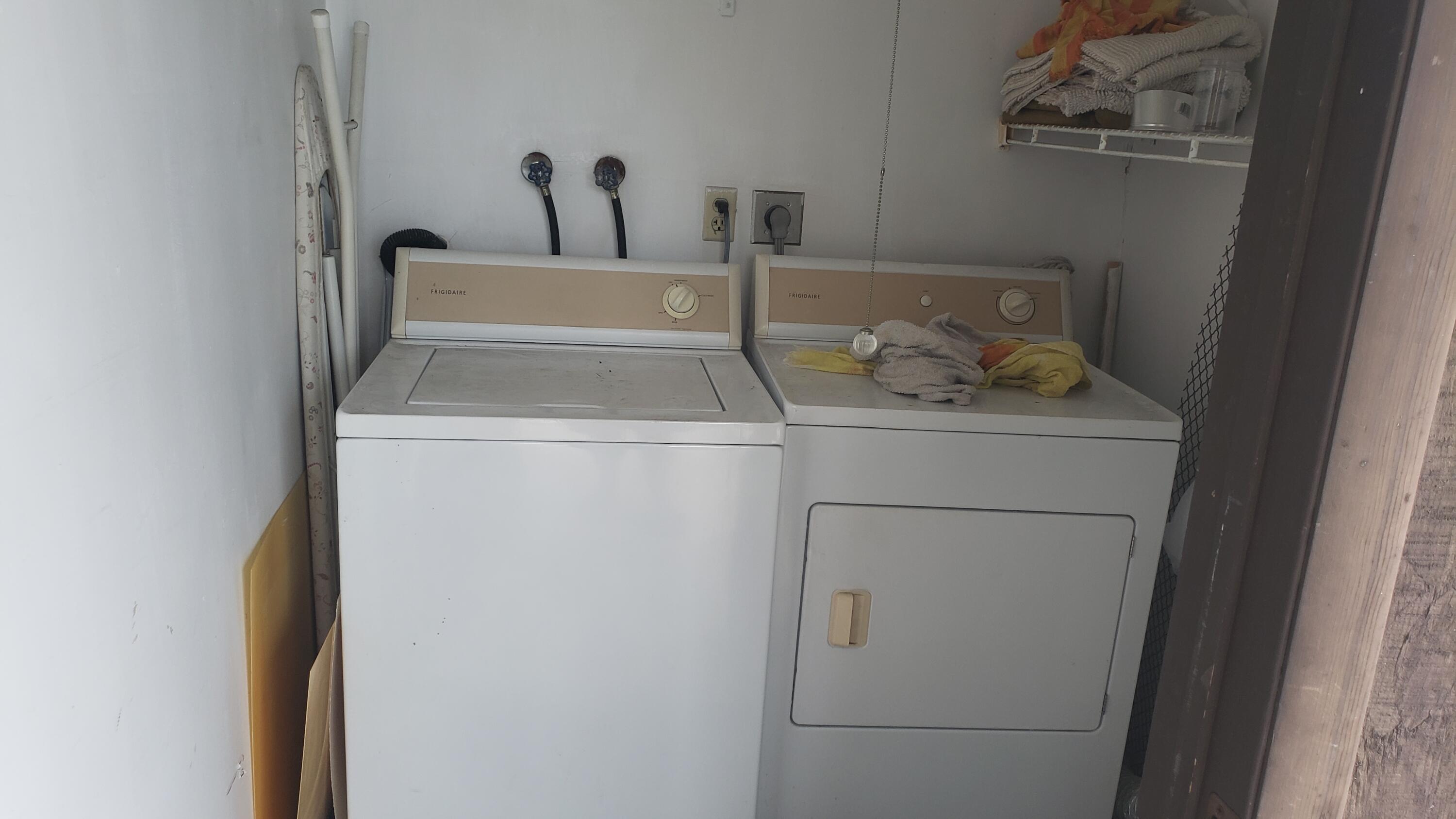 335 Normandy Lane Delray Beach, FL 33484 - Photo 4 of 4 335 laundry room