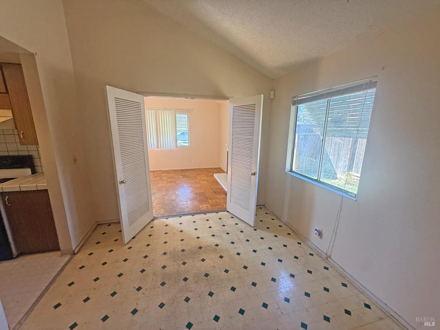 806 Finch Way Fairfield, CA 94533 - Photo 5 of 14 a bedroom with a bed and a window