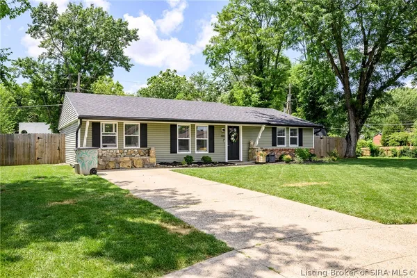 $239,900 | 1911 Tennyson Drive, Clarksville, IN 47129
