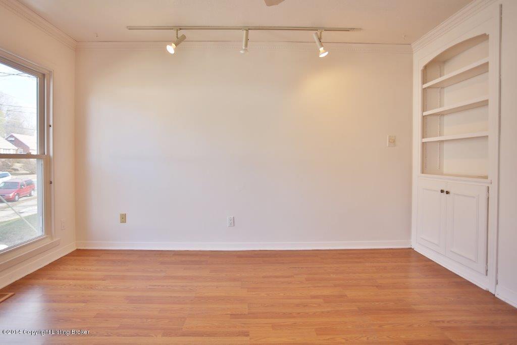 622 Emily Road Louisville, KY 40206 - Photo 3 of 36 JI0A2165