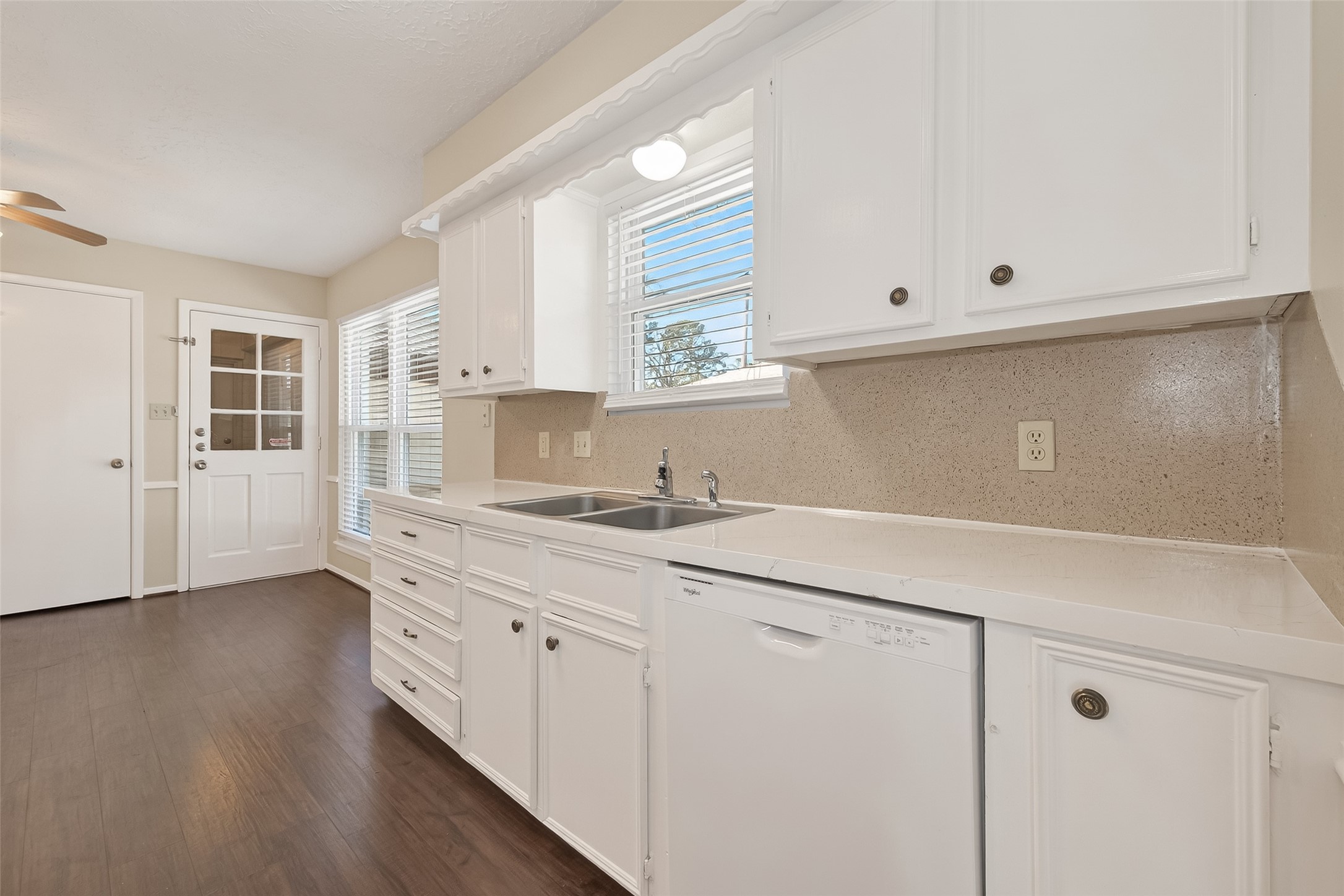 2406 Deasa Drive Spring, TX 77373 - Photo 12 of 33 Kitchen