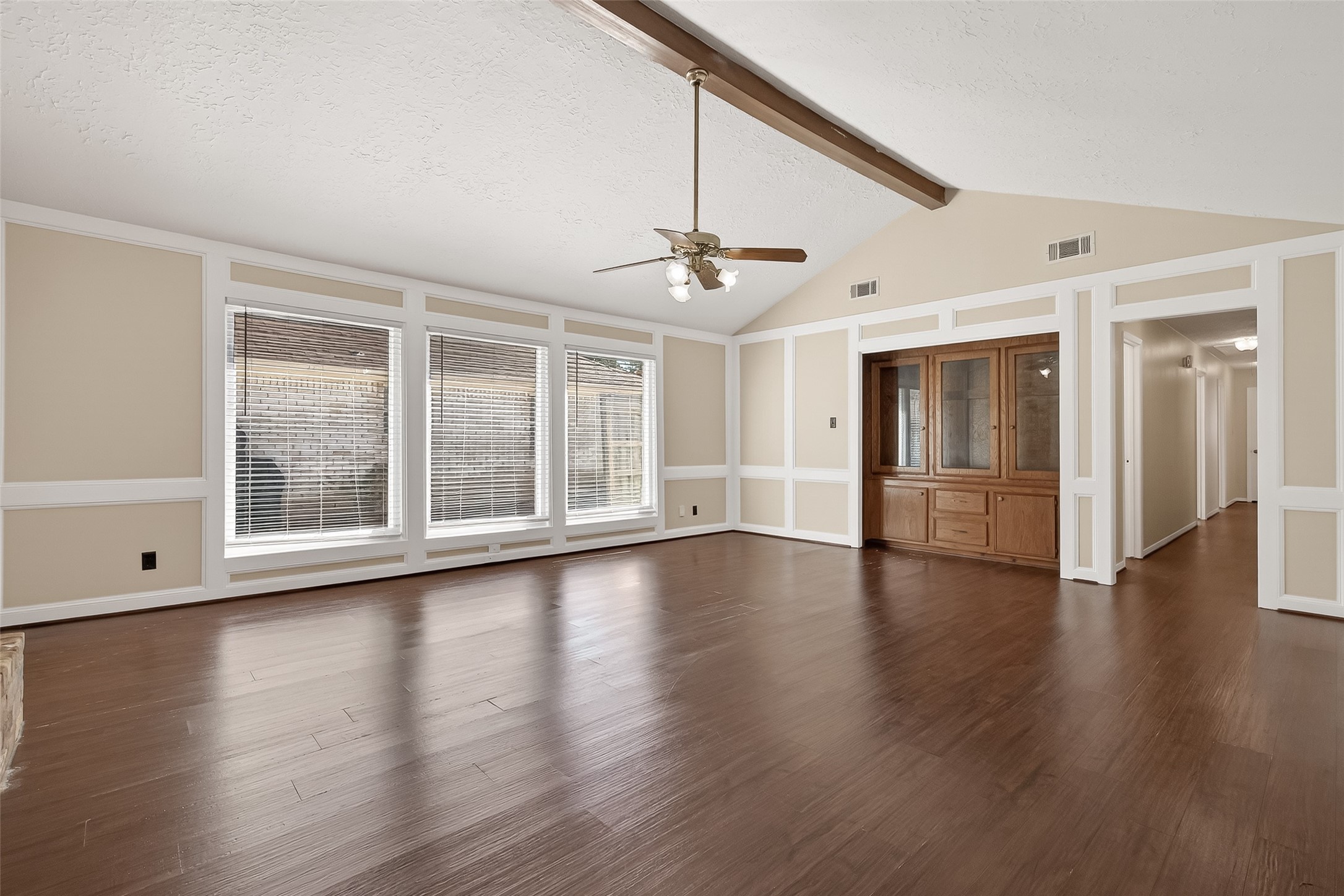2406 Deasa Drive Spring, TX 77373 - Photo 5 of 33 Living Room