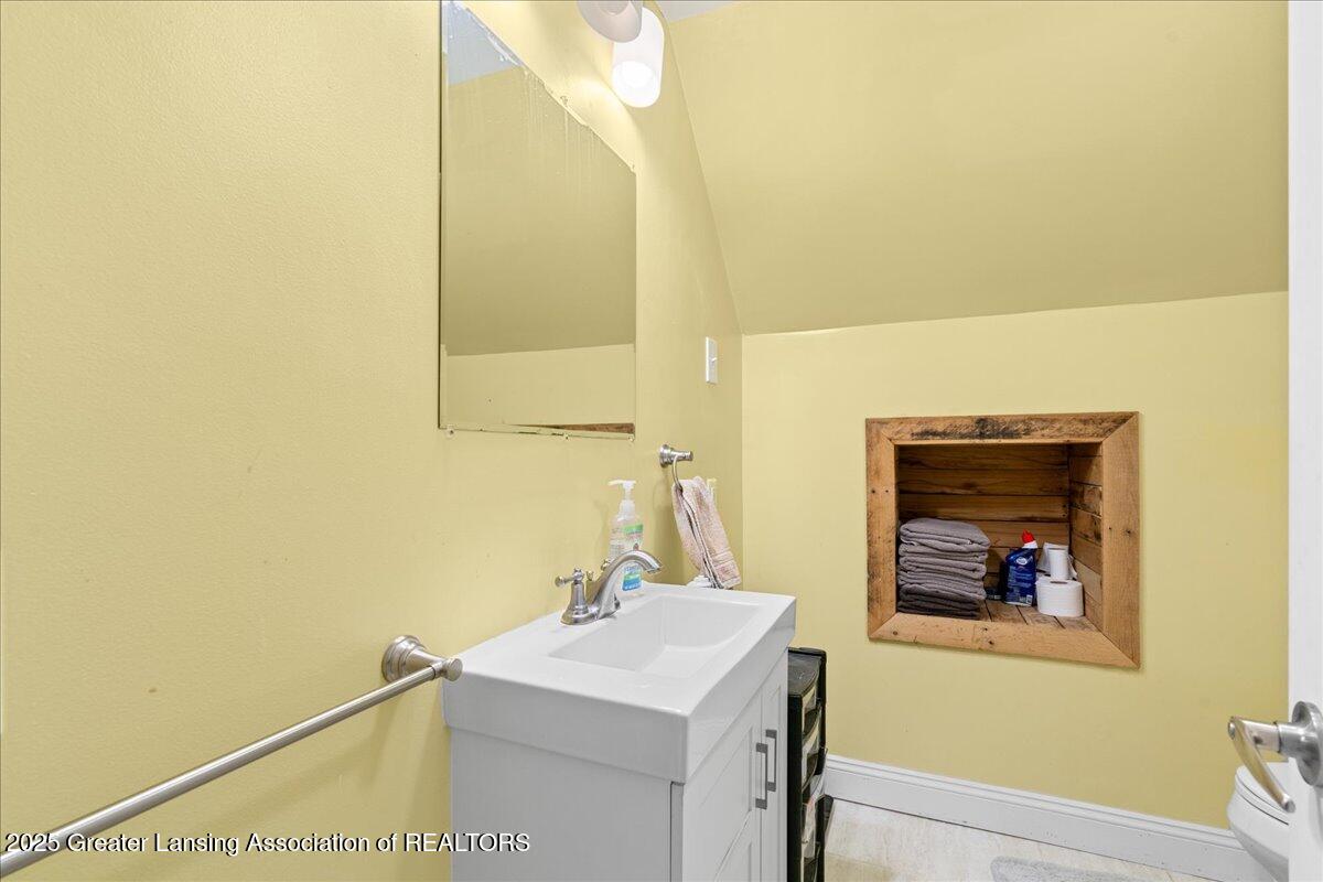 9817 Marsalle Road Portland, MI 48875 - Photo 27 of 48 Bathroom