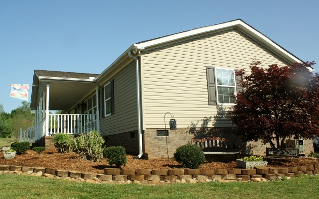 328 Deer Creek Road Easley, SC 29640 - Photo 4 of 26
