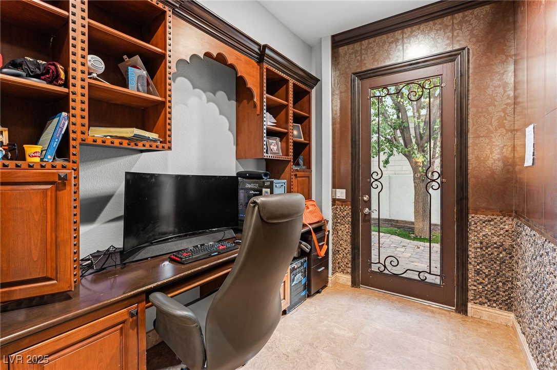 2057 Troon Drive Henderson, NV 89074 - Photo 25 of 41 Office area with built in study area