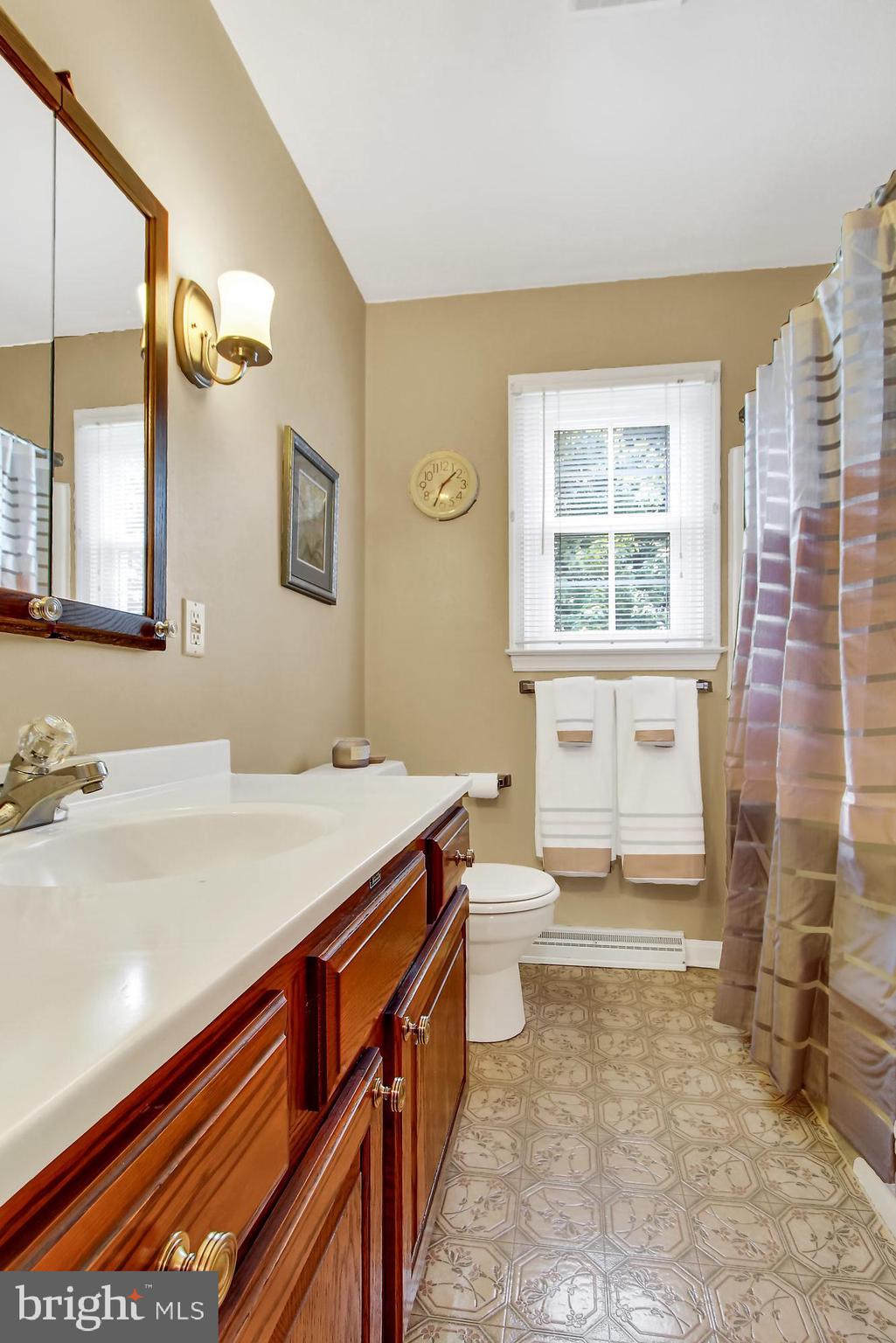 28 Stone Ridge Drive New Freedom, PA 17349 - Photo 15 of 26 Hall bath