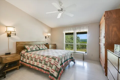 $1,997,000 | 900 Longhorn Trail, Wimberley, TX 78676