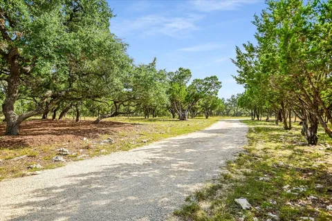 $1,997,000 | 900 Longhorn Trail, Wimberley, TX 78676
