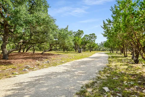 $1,997,000 | 900 Longhorn Trail, Wimberley, TX 78676