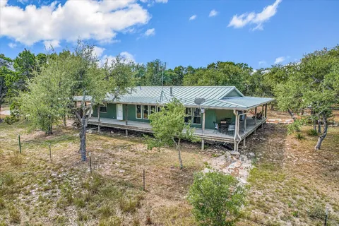 $1,997,000 | 900 Longhorn Trail, Wimberley, TX 78676