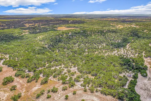 $1,897,000 | 900 Longhorn Trail, Wimberley, TX 78676