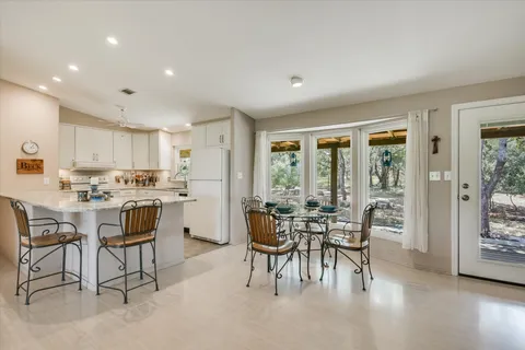 $1,997,000 | 900 Longhorn Trail, Wimberley, TX 78676