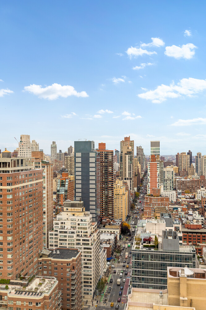 400 East 70th Street, Unit 3602 Manhattan, NY 10021 - Photo 11 of 20 a view of a city