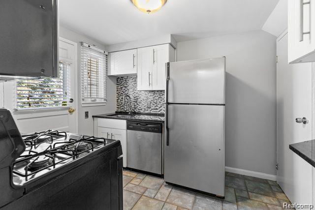 1626 Graefield Road, Unit 81 Birmingham, MI 48009 - Photo 5 of 24