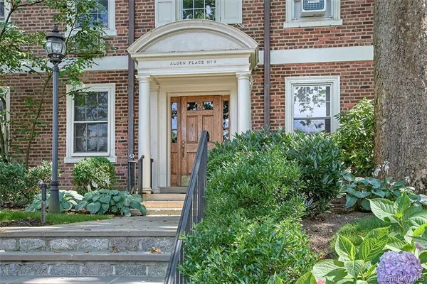 $760,000 | 3 Alden Place, Unit 3A, Bronxville, NY 10708