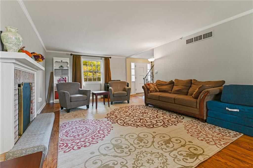 42 Churchill Road, Unit A Pittsburgh, PA 15235 - Photo 8 of 25 Gallery Image 8